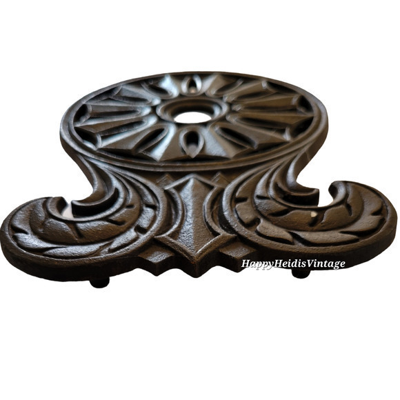 Antique Hopewell Raised Iron Trivet Pot Stand Kitchen Decor Wall Decor - Picture 3 of 8